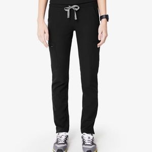 FIGS Yola Pants- Medium Petite (Black)